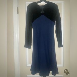 New Scaasi long sleeve mid length blue velvet dress size 4